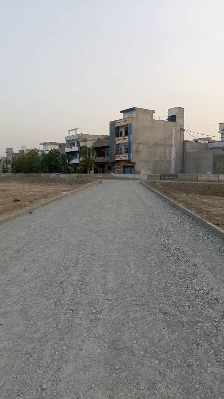 120 SQ YARD WEST OPEN TRANSFER PLOT IN BLOCK 4 PIR AHMED ZAMAN TOWN 2