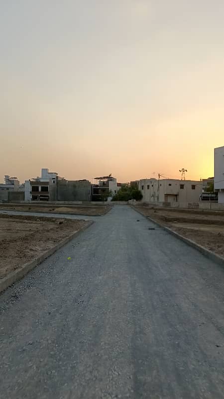 120 SQ YARD WEST OPEN TRANSFER PLOT IN BLOCK 4 PIR AHMED ZAMAN TOWN 7