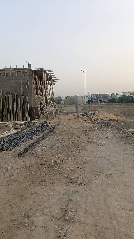 120 SQ YARD WEST OPEN TRANSFER PLOT IN BLOCK 4 PIR AHMED ZAMAN TOWN 9