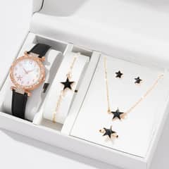 •  Material: Alloy  •   Stylish and elegant women's watch designed fo