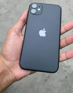 I phone 11 water pack  64 GB battery health 100