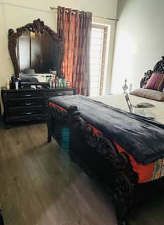 Sheesham Wooden Bed Set (Carved)