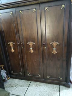 Bed set with cupboard