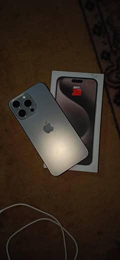 Iphone 15 pro max (natural titanium)