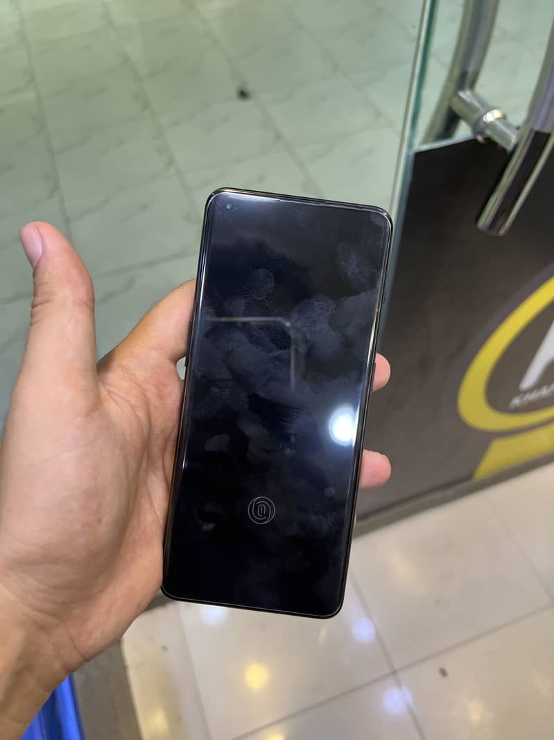 One plus 10 pro in 10 by 10 condition osm camera result 2