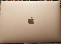 i m selling my laptop Macbook Air 2020 | Retina | 13 Inches  256gb ssd