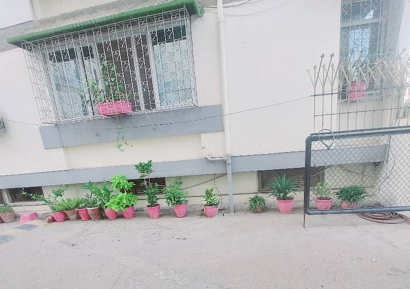 FLAT FOR SALE IN GULSHAN E IQBAL BLOCK 14 WEST OPEN FLAT 1ST FLOOR 6
