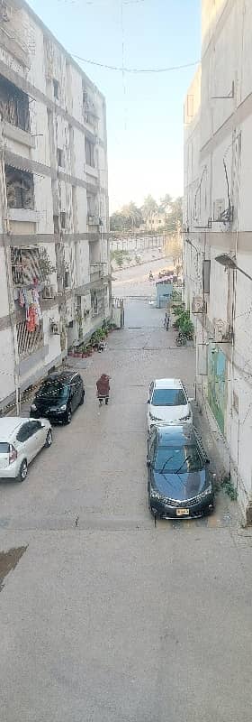 FLAT FOR SALE IN GULSHAN E IQBAL BLOCK 14 WEST OPEN FLAT 1ST FLOOR 19