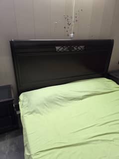 King Size Doudle Bed with mattress with bed side table and settee Good