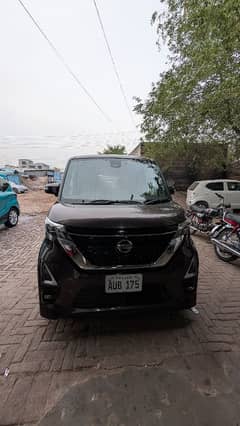 Nissan Roox 2021