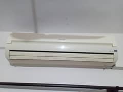 Panasonic 1.5 not inverter. (03122046698)