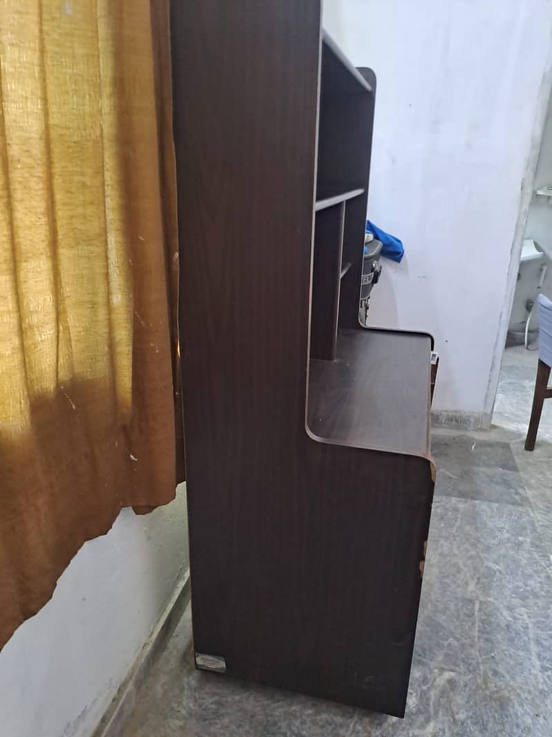 Computer Table 6