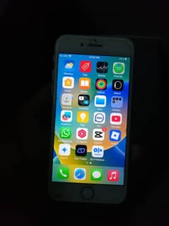 Apple I phone 8 in white colour back small damaged ph no 03266102635