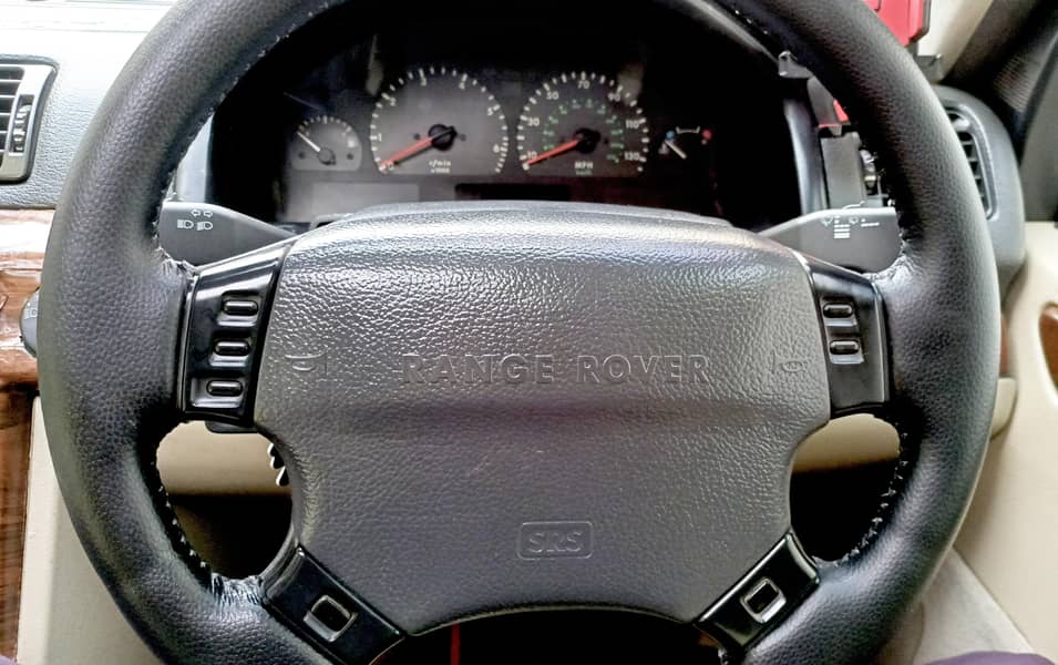 Exchange Possible 2000 Model Range Rover full option read add 18
