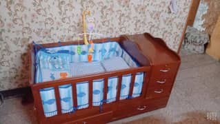 baby cot