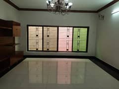 Kanal 4bed luxury upper portion for rent in Tariq Garden near wapda town