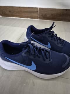nike revolution brand new