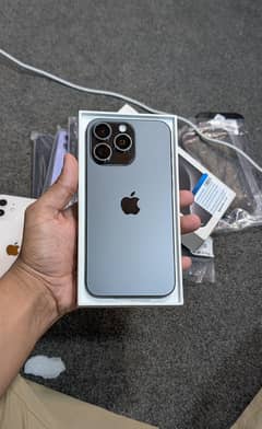 iPhone 15 Pro Max 256gb Jv Complete Box.