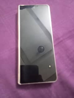 z fold 4 10/9 condition inner screen kharab hai baqi phone ok non pta