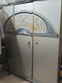 Almirah for sell