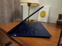 HP Elite Dragonfly 8gen 16 GB ram 512 ssd