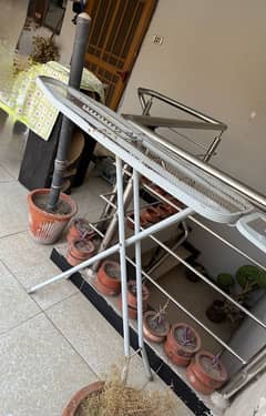 Iron Stand premium Good condition for cheap