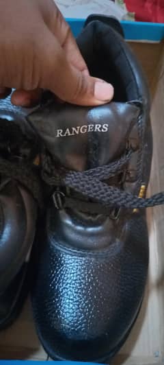 safety shoes for man