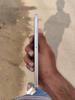 i phone 7 plus ptpmmmk. l