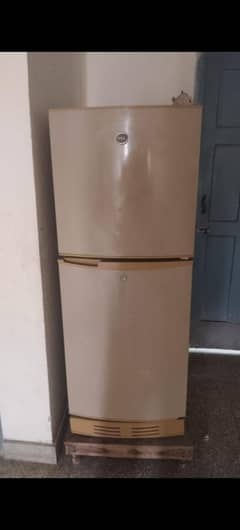 pell fridge for sale look like new demand 46000 urgent sale 0328067202