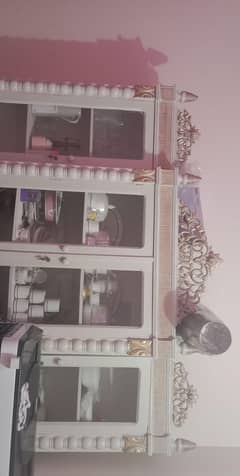 showcase