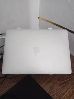 2017 MacBook pro 13-inch