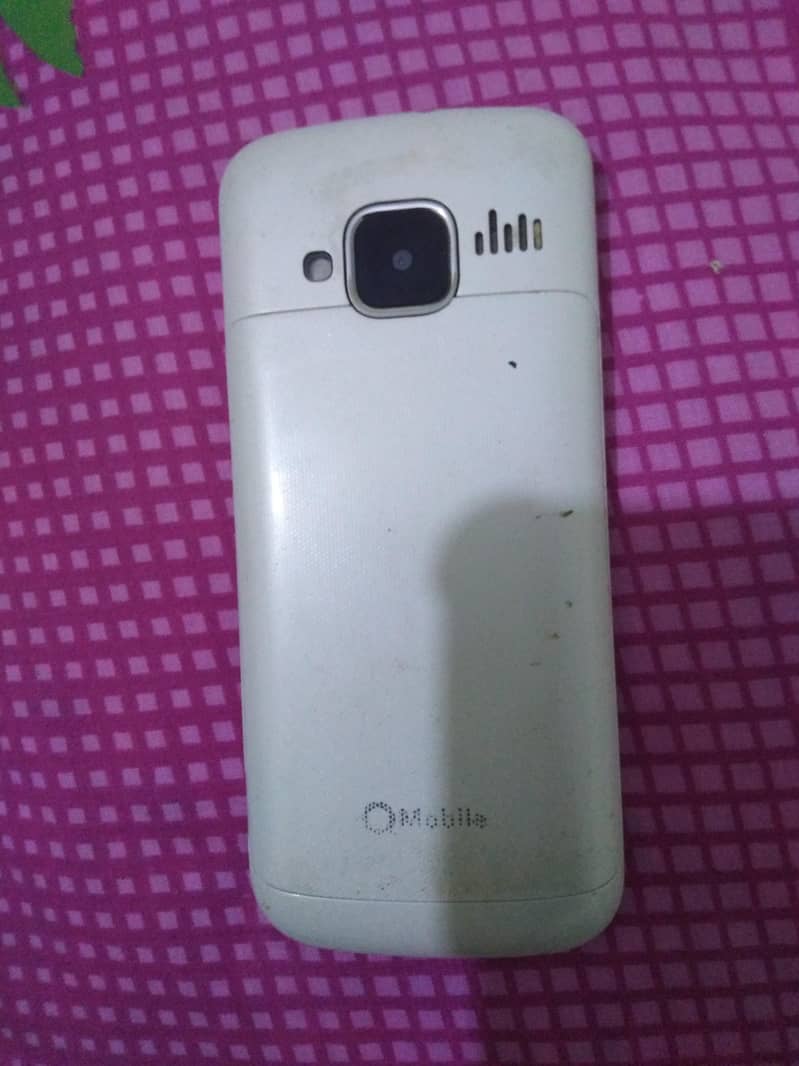q mobile B 800 lcd khrab 5