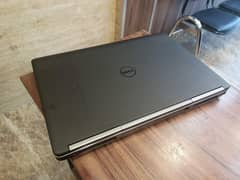 Dell Core i7 6Generation laptop workstation