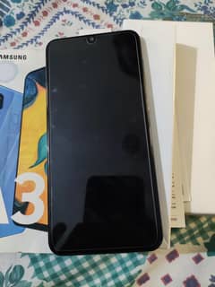 SAMSUNG A30