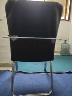 Study Chair: comfortable and affordable for students