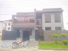 One Kanal luxury house for sale