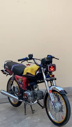 cd 70 modifed condition like new 2020 model