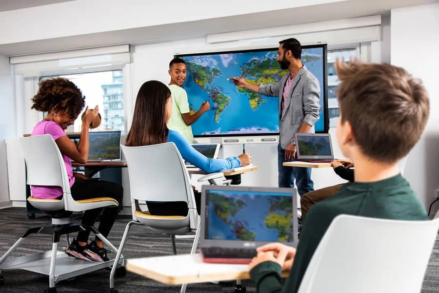 Interactive Touch Screen | Touch Panel |Smart Board | LED | Flat Pane 8
