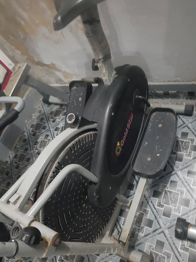 Gym Exercise cycle in gud condition 3