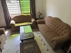 7 seater Sofa Set Extremely Good Condition