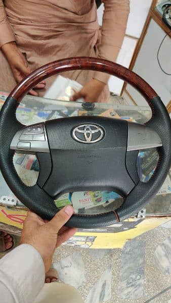 steering wheel 18