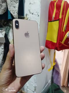 10/10 conditin 64 gb iphine xs max