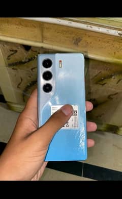 Tecno Camon40 pro   with box