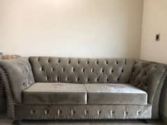 saf sofa h look like new