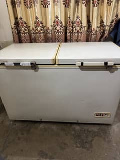 Dawlance non inverter freezer/Deep freezer in very good condition
