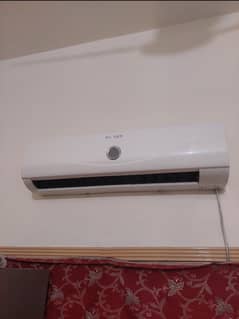 Singer 1.5 Ton Non-Inverter AC – Excellent Condition