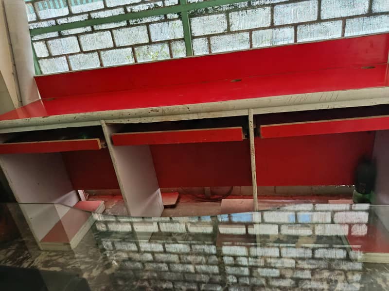 Computer lab table 3