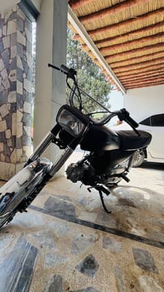 Zxmco model 2012 Full 10 by 10 condition 39k price descount hoga