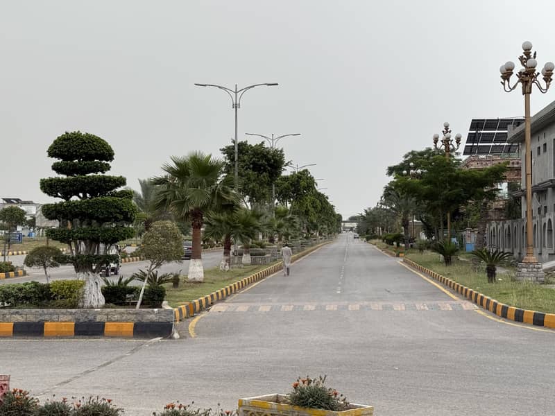 T&T F. 17 (10 MARLA) PLOT FOR SALE ON GOOD LOCATION FIRST COME FIRST AVAILABLE THIS OPERTUINTY 9