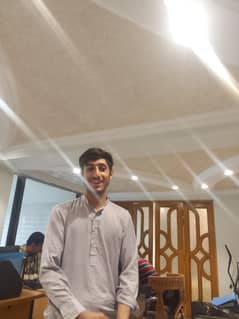 گھر/دوکان کیلئے چھوٹی عمر کا لڑکا درکار ث۔